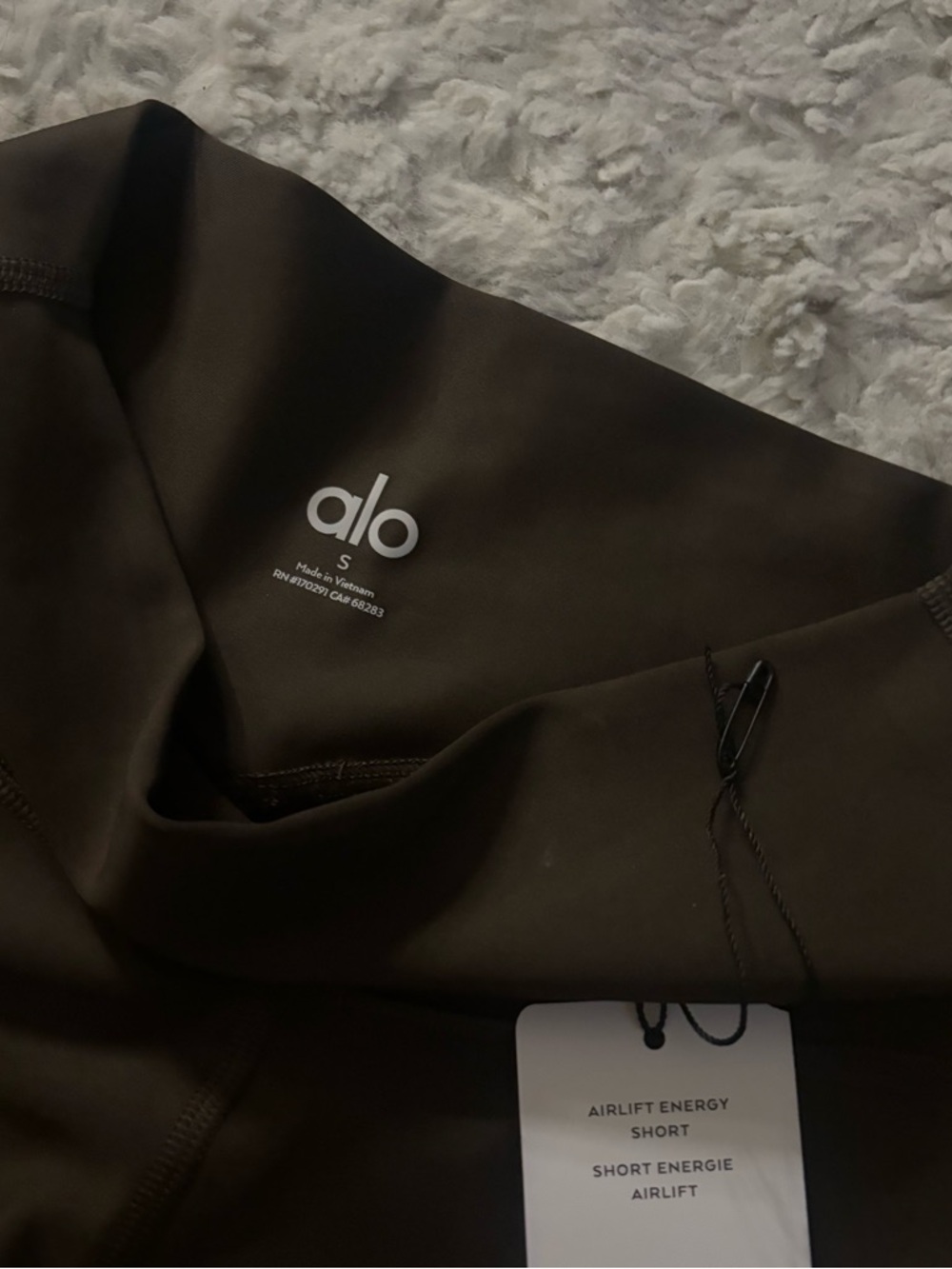 ALO AIRLIFT ENERGY SHORTS - Picture 4 of 6